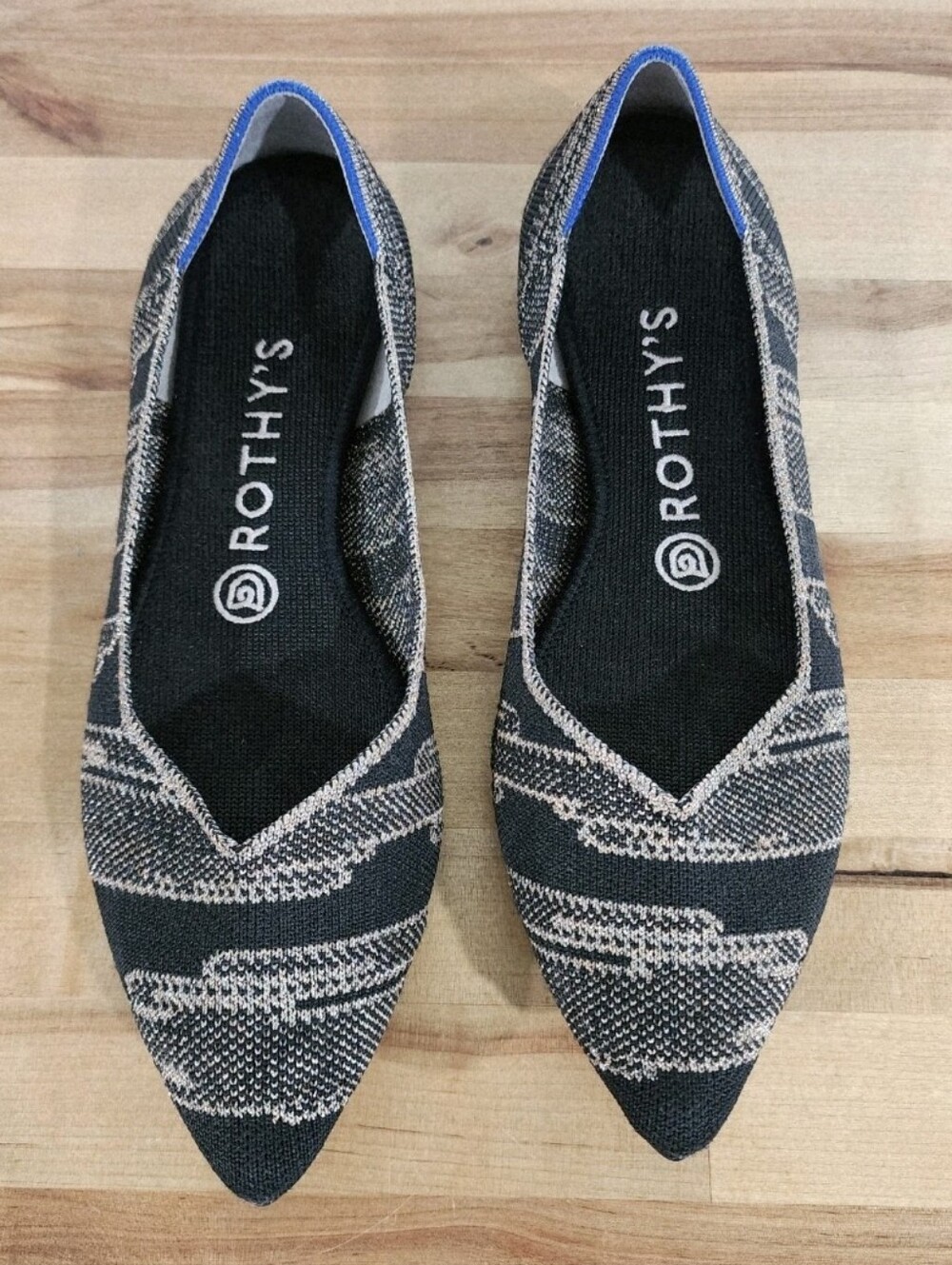 Rothy’s Women’s Pointed Toe Knit Flats Size W 8 Black Gold Metallic